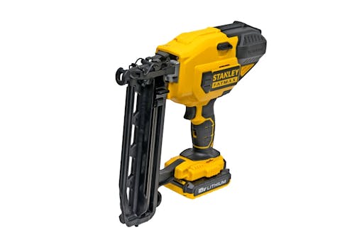 Spikerpistol: SPIKERPISTOL I MELLOMKLASSEN Spikerpistol: SPIKERPISTOL I MELLOMKLASSEN